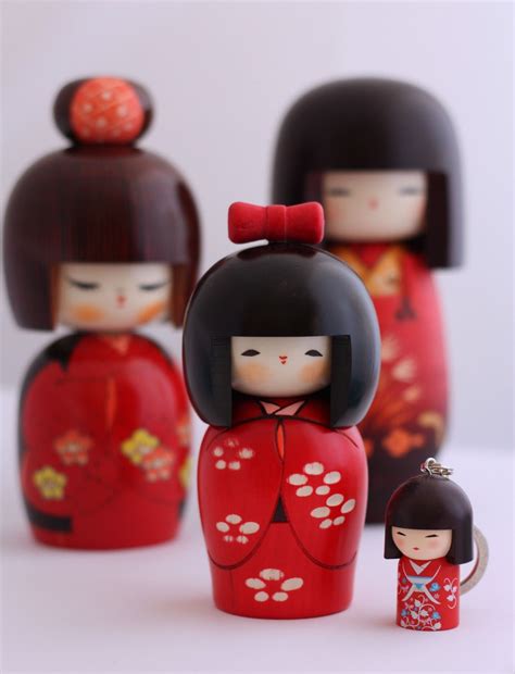 Kokeshi dolls | Kokeshi dolls, Kokeshi, Momiji doll