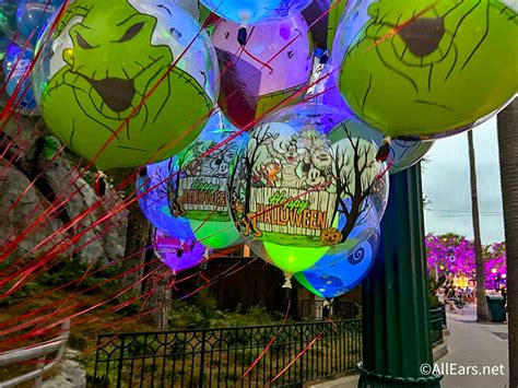2023 oogie boogie light up balloons - AllEars.Net