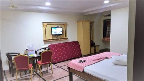 ADITHYA CENTRAL (Eluru) - Hotel Reviews & Photos - Tripadvisor