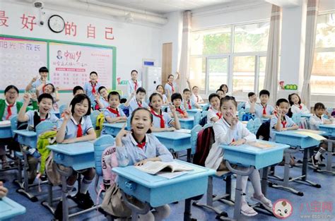 重庆大学资助绿春拉祜寨27名儿童接受学前教育 - 中国日报网
