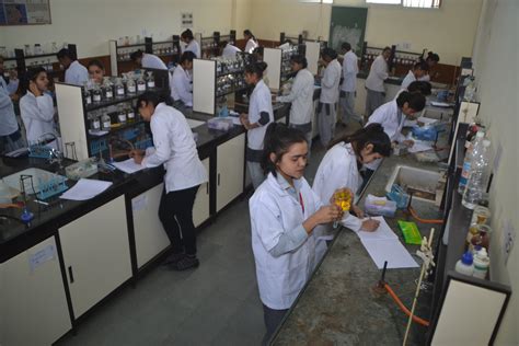 Shri Cloth Market Institute of Professional Studies:: Sports