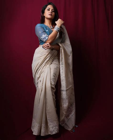 Anasuya : చీరలో అనసూయ సొగసు చూడతరమా.. | Tollywood Actress Anasuya ...