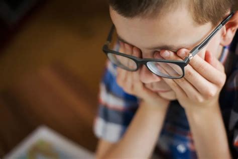 “用眼过度”导致近视？什么是“用眼过度”十年前的孩子都不用眼吗？ - 知乎