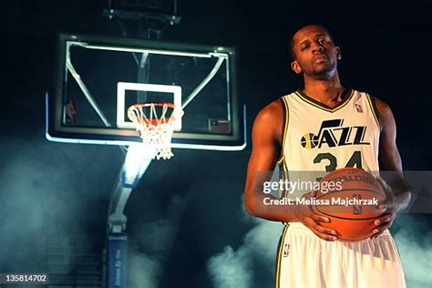 CJ Miles & Victoria June Taking Turns To Ride Maximo Garcia's Huge Cock