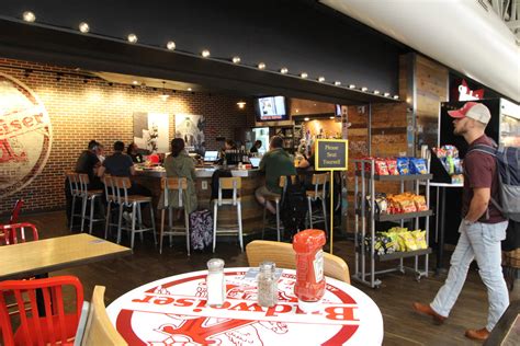 Budweiser Brew House - A5 - St. Louis Lambert International Airport