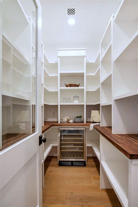 All-white walk-in pantry | Pantry remodel, Pantry design, Pantry layout