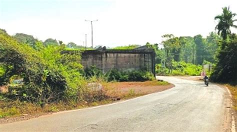 Four years on, approach road to Khandepar Bridge still unfinished ...
