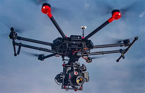 DJI Matrice 600 (M600) Review – Features, Price and Pros & Cons ...