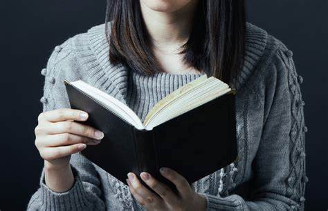 読書女子の無料の写真素材 - ID.25301｜フリー素材 ぱくたそ