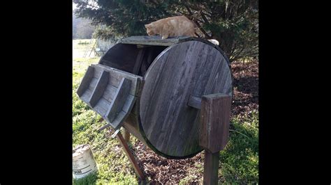 Making a Homemade Composter 的图像结果