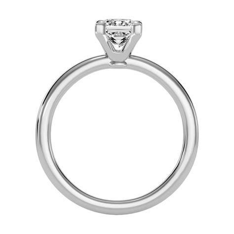 Queenly Engagement Ring – World of Ring