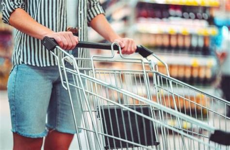 Continúa en baja el consumo en Argentina: el mercado alcanza su “meseta ...