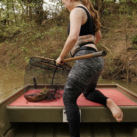 Hook Line & Chill | Gar surprised her a bit. With JoAnna. @hamhockhaven ...