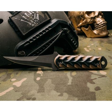 Half Face Blades HFB039 Magnacut & G10 Combat Fillet - Quinn Knives ...