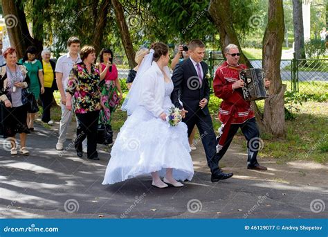 Russian wedding traditions editorial photography. Image of folk - 46129077