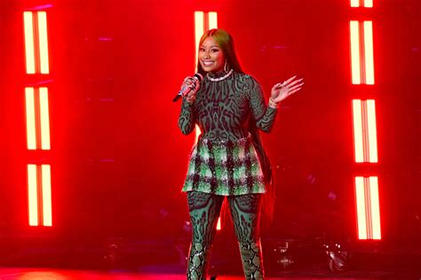 Mark Ronson, Miley Cyrus: ‘Nothing Breaks Like a Heart’: YouTube Music – Rolling Stone