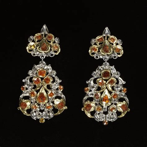 Una de las tendencias en la moda entre 1650 y 1675 fueron los lazos ...