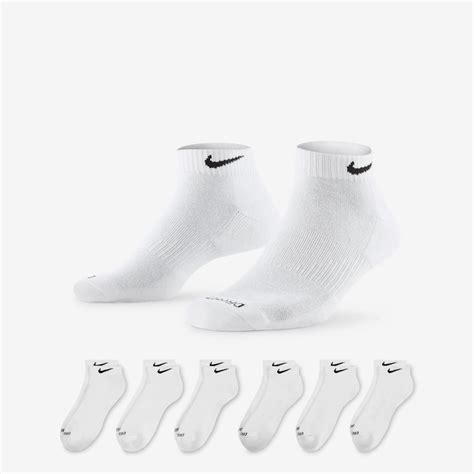Socks. Nike.com