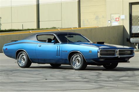 This Gorgeous 1971 Dodge Charger R/T Six-Pack Is a Forgotten Movie Car ...