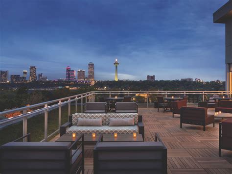 Hyatt-Place-Niagara-Falls-P011-Rooftop-Patio.4x3.jpg