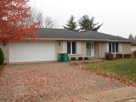 219 Pinecrest Dr, Macomb, IL 61455 | Trulia