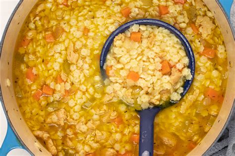 Vegan Chicken and Stars Soup - ZardyPlants