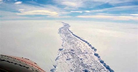 Aerial Video Shows Giant Crack In Antarctica's Ice Shelf. Still Think ...