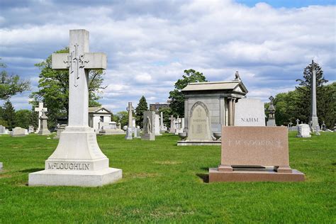Holy Sepulchre Cemetery - Cheltenham Township, Pennsylvania — Local ...