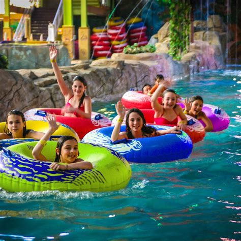 SAHARA SAM'S WATER PARK (West Berlin): Ce qu'il faut savoir pour votre ...