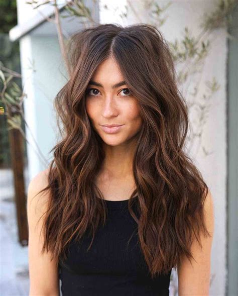 Blunt Cut With Long Layers: The Ultimate Guide To This Trendy Hairstyle ...