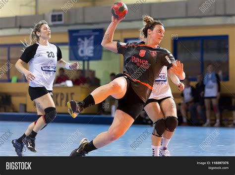 Handball 的图像结果