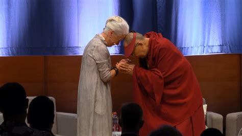 Dr Scilla Elworthy on why we need a ‘mighty heart’ to build peace – eShe