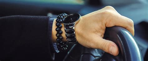 How To Style Jewellery For Men