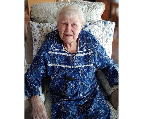 Carole Wendel Obituary (1919 - 2025) - Stover, MO - The Daily Nonpareil