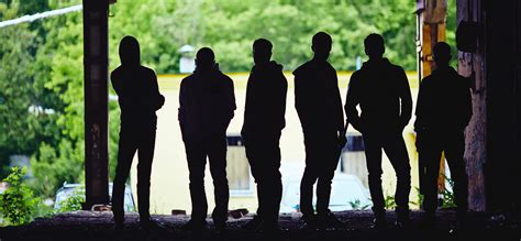 Understanding Houston's Youth Gang Dynamics and Defense Strategies