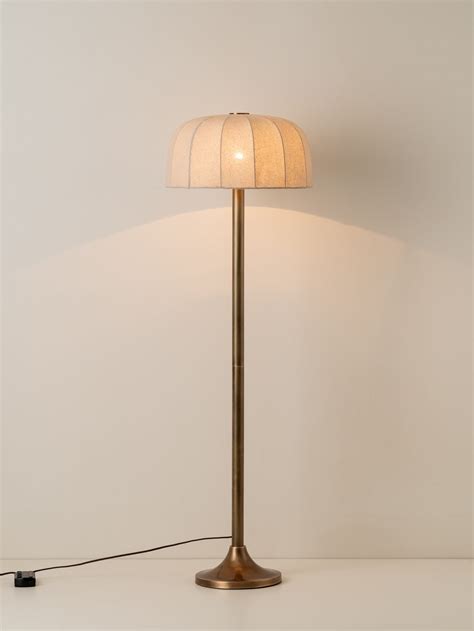 What is a Floor Lamp: Ultimate Guide to Stylish Lighting Solutions ...