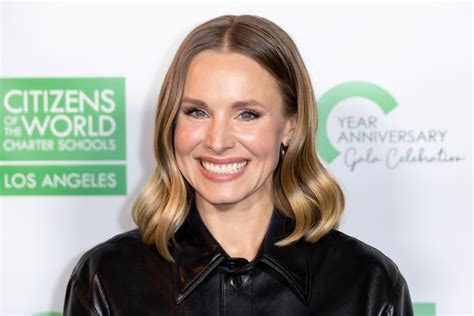 Did Kristen Bell Get Veneers? Doctor Shares If She Got Teeth Done | Life & Style