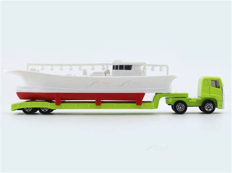 Mitsubishi Fuso Super Great Fishing Boat Transporter Tomica No 150 ...
