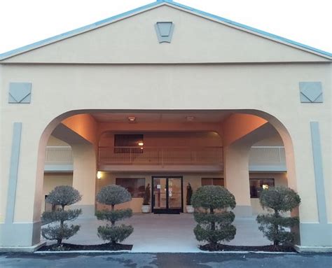 DEERFIELD INN (Blytheville) - Hotel Reviews, Photos, Rate Comparison ...