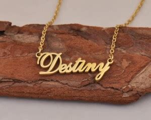 Gold Pendant - Gold Pendant Set Designs / Gold Locket Online at Best ...