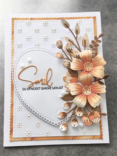 Hand Card Design 的图像结果