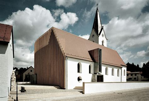 Eine neue Kirche für eine wachsende Gemeinde I Kirche St. Peter, Wenzenbach
