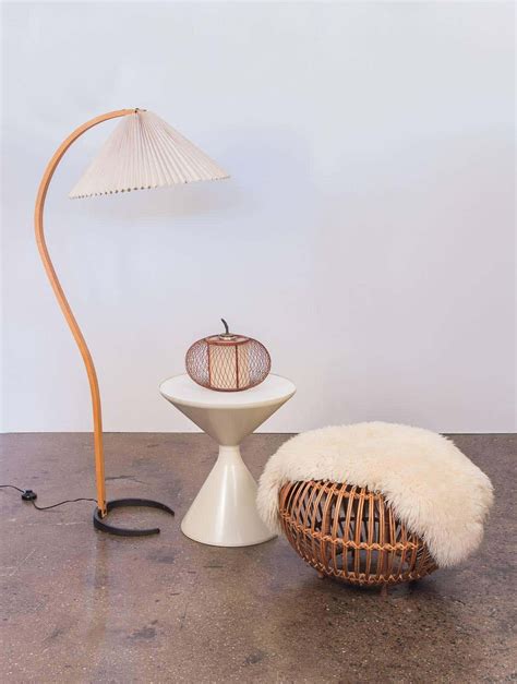 Caprani Floor Lamp – Vakkerlight