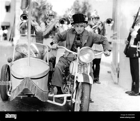 DUCK SOUP - 1933 Paramount film with Harpo Marx Stock Photo - Alamy