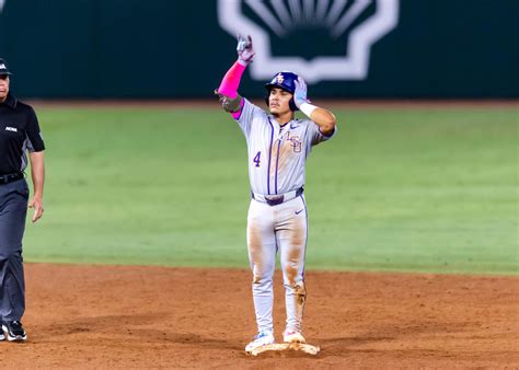 LSU baseball vs Arkansas live score updates: Tigers, Hogs battle at ...