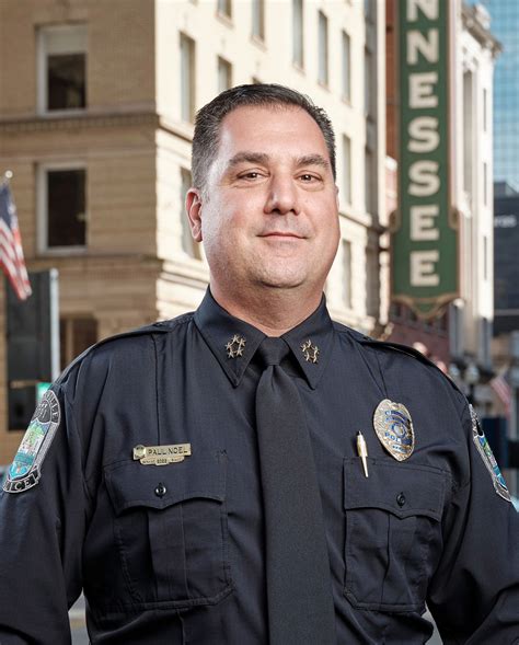 Knoxville Police Officer