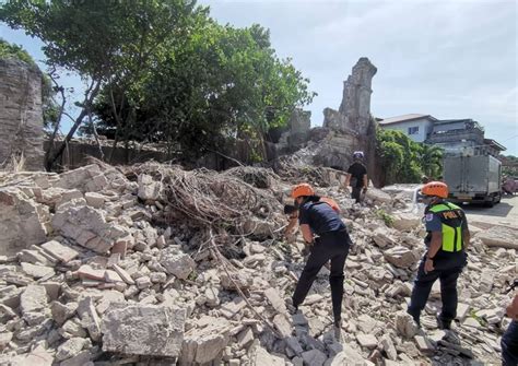 菲律宾7级地震致5人死亡：遇难者多被倒塌建筑砸中 数百栋建筑墙壁裂开_手机新浪网