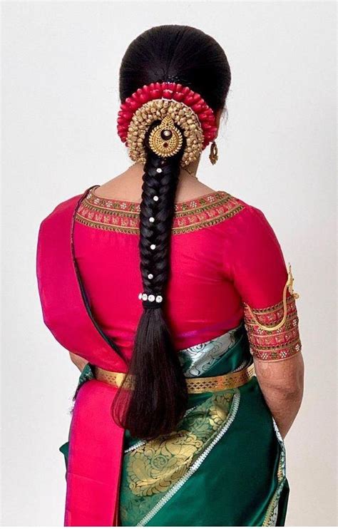 Poola Jada as The Perfect Hair Accessory For South Indian Weddings
