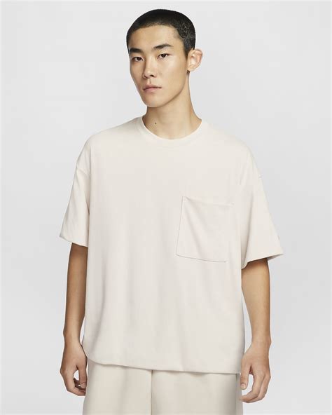 Nike Tech Men's Dri-FIT ADV Anti-Odour Short-Sleeve Top. Nike IN