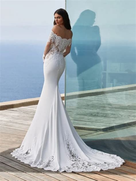long sleeve lace mermaid wedding dress